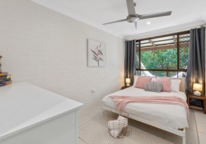 Mudjimba Beach House, sleeps 6, pet friendly