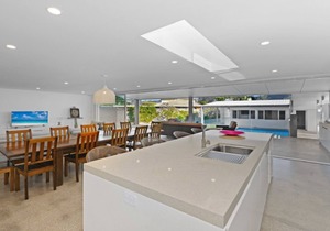 North Avoca Chill Out - Beachside Haven