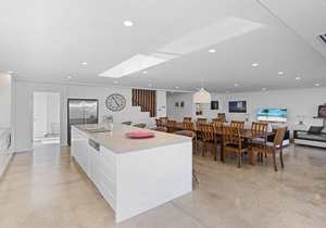 North Avoca Chill Out - Beachside Haven