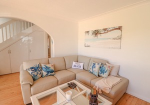 Ocean Breeze at Caves Beach
