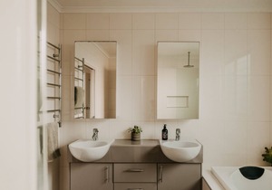 Olga and Alma - 4 bedroom Pambula Beach