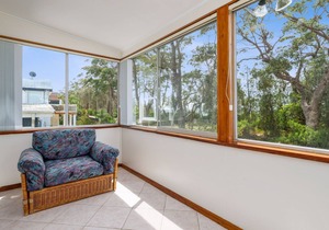 On Collingwood Beach - Upstairs Apartment