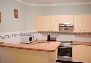 Paragon Apartment 6 - walk to the beach