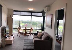 Parkview Modern Apartment w Parking @ Olympic Park