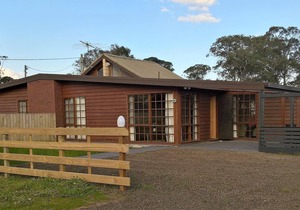 Peaceful beach retreat, close to cafe, bakery, bistro, shop & only 30 min Hobart