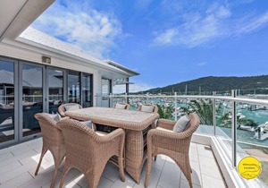 Penthouse living at the Port of Airlie