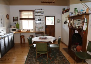 Perkins Place Cottages of Jamieson Victoria