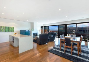 Pier Point 206