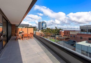 Pier Point 206