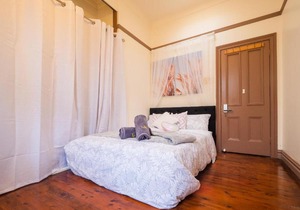 Private Room In Strathfield Guesthouse 3min to Train Station