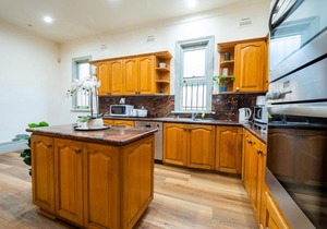 Quiet Private Room In Strathfield 3min to Train Station G2 - ROOM ONLY
