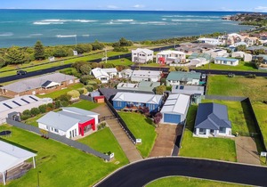 RED FIN part of BLUE FIN HOLIDAY HOMES - Free Wi-Fi & pet friendly