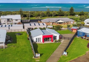 RED FIN part of BLUE FIN HOLIDAY HOMES - Free Wi-Fi & pet friendly