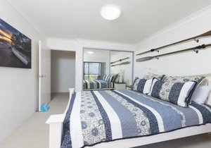 Renas Court 8