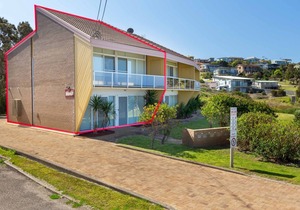 Retreat Beside The Beach - Unit One