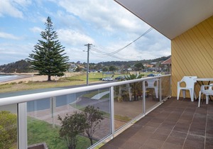 Retreat Beside The Beach - Unit One