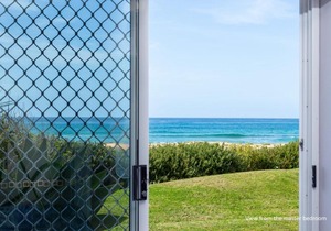 Retreat Beside The Beach - Unit Four