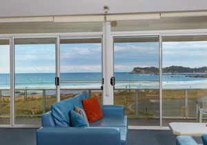 Retreat Beside The Beach - Unit One