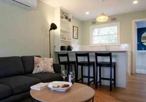 Sahara Trails 'Cabin 3' - WiFi, Air Conditioning, Horse Riding and much more !