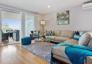 Sapphire Shores - Stunning coastal home -3+ nights