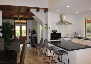 Seaside Garden Cottages-All 3 Cottages,up to 24 guests, 9 bedrooms,5 bathrooms