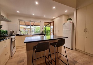 Seaside Garden Cottages-All 3 Cottages,up to 24 guests, 9 bedrooms,5 bathrooms