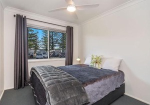 Seawest 1 - Entrance Harbour Street