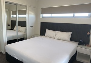 Secured parking Self contained apartment