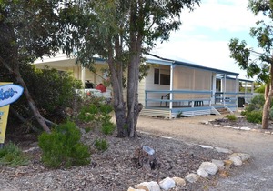 Self-Contained Family Unit | Comfortable, Budget-Friendly Stay in Marion Bay