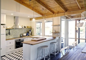 Shoreham Cottage by the sea