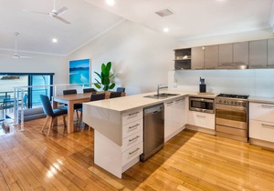 Shorelines 26, Seaview Apartment on Hamilton Island