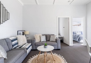 Silver Sands House 29 - Across the road to the beach and 600m to Marina