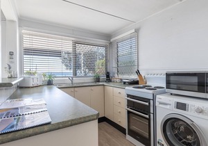 Silver Sands House 29 - Across the road to the beach and 600m to Marina