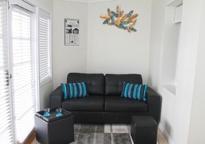 Smugglers Inn Studio Apartments