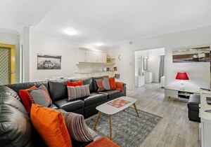 Smugglers On The Beach 1 Bedroom Apartment
