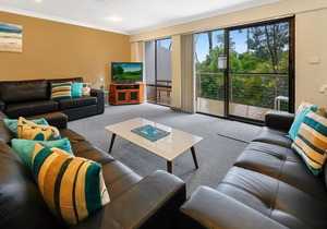 Smugglers On The Beach 3 Bedroom Apartment