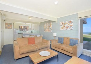 South Seas - Port Elliot Beachfront Apt - Wifi