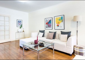 Spacious apartment in prestigious Toorak