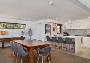 Spacious luxury in the village, gas fire, spa bath, Foxtel, expresso machine, BBQ & private Balcony