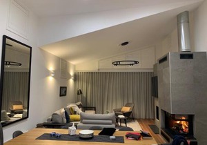 Squatters Run Apartments
