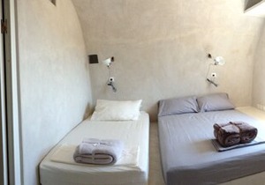Stay at Diakofti Beachfront Holiday Home and the beach is at your doorstep. in Kythira