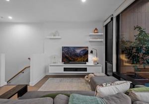 StayCentral - Northcote Townhouse with Study