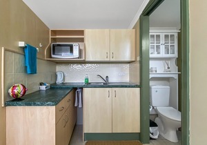 Studio Four - Studio Apartment, Sleeps 2