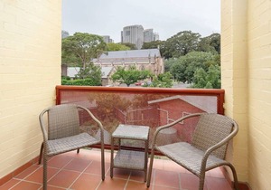 STUNNING SYDNEY HOME 7