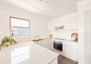 Stunning views from this amazing apartment with everything at your doorstep!