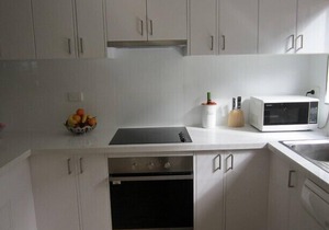 Subiaco Executive/Holidays Apartment. Free Wifi