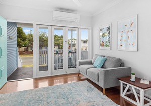 The Blue Beachside Bungalow