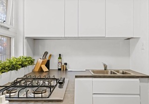 The Great Escape, Paddington apartment