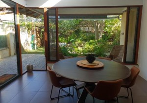 The Sanctuary - garden oasis in South Fremantle