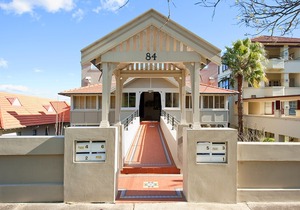 The Waterfront on Cremorne Point Reserve